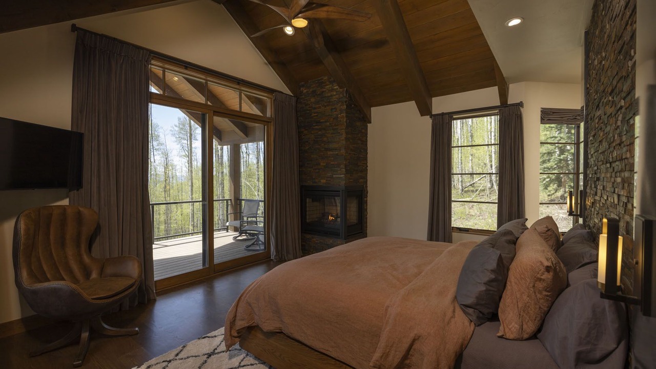 Photo of Livingroom in Purgatory
