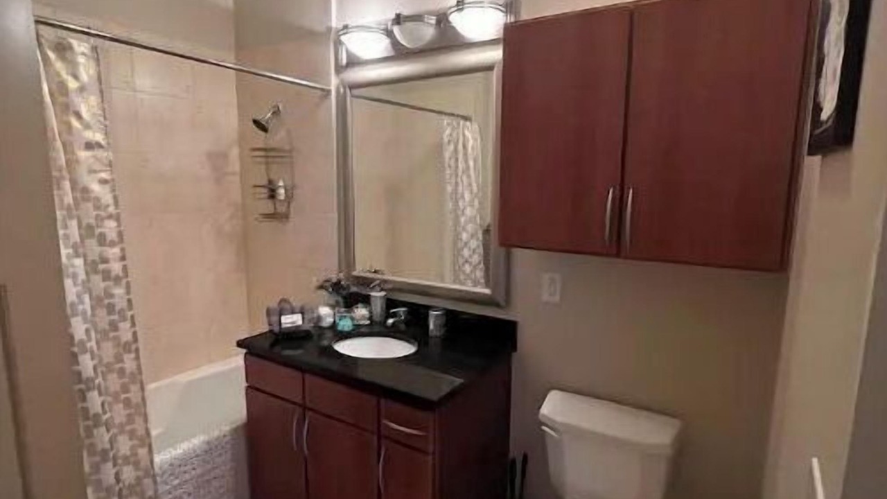Photo of Bathroom in Woodlake - Briar Meadow