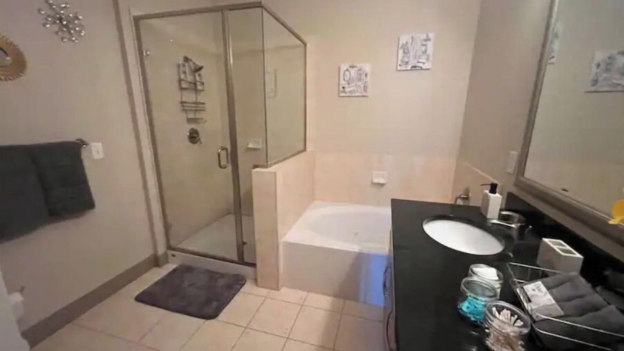 Photo of Bathroom in Woodlake - Briar Meadow