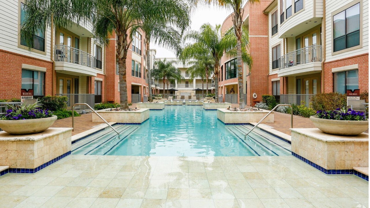 Photo of Outdoor in Woodlake - Briar Meadow