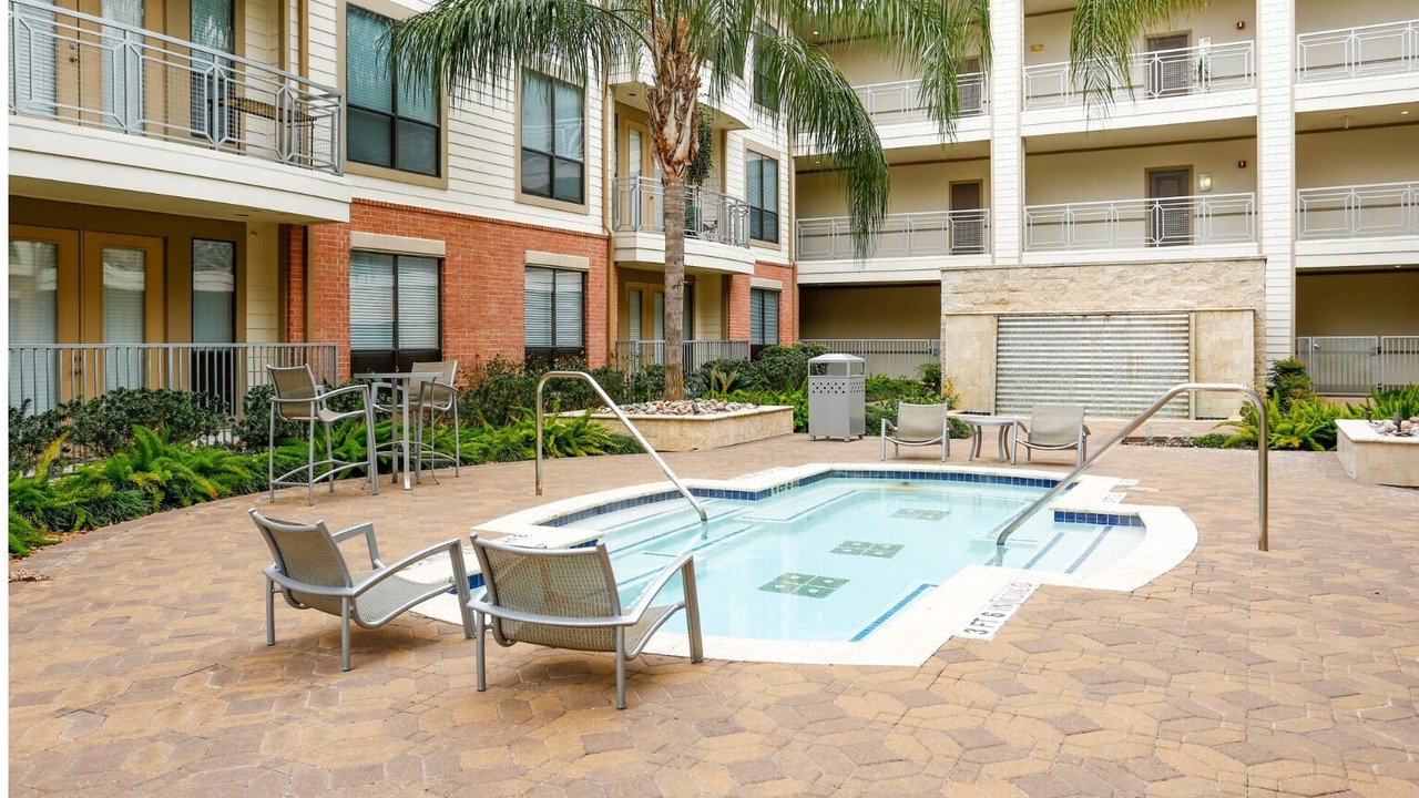 Photo of Outdoor in Woodlake - Briar Meadow