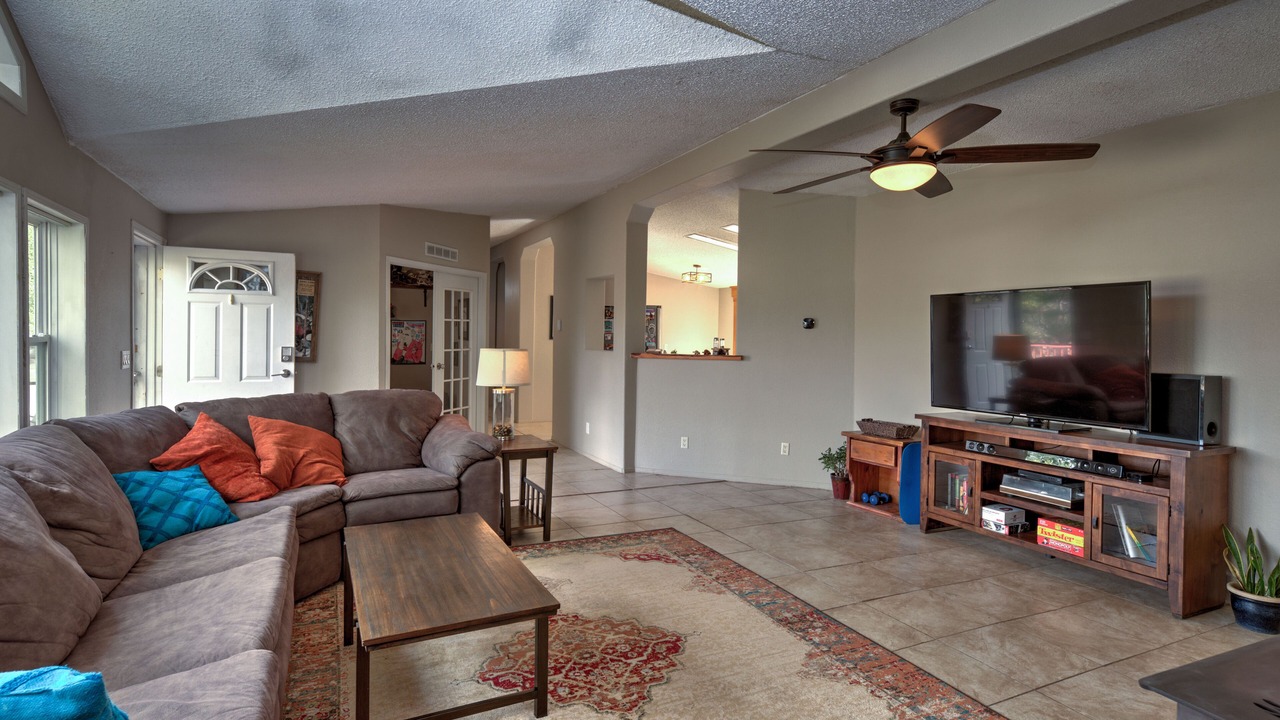 Photo of Livingroom in Florissant