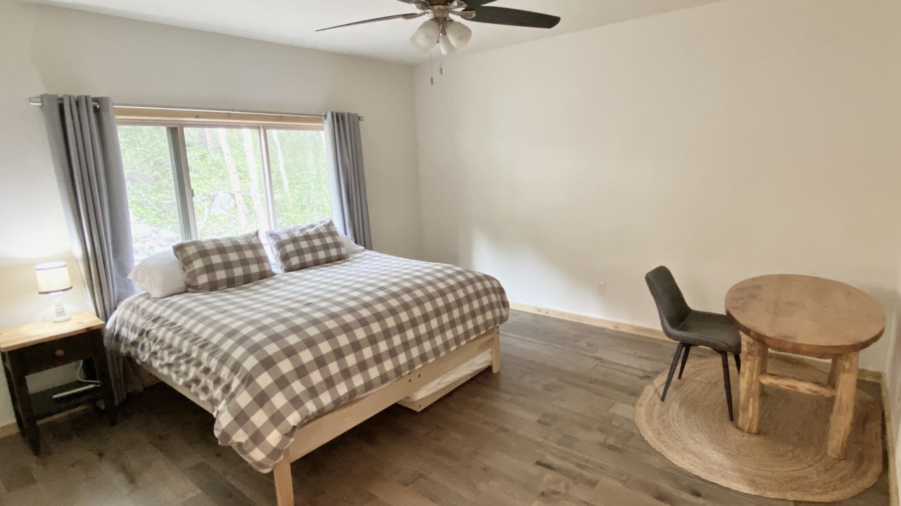 Photo of Bedroom in Garfield