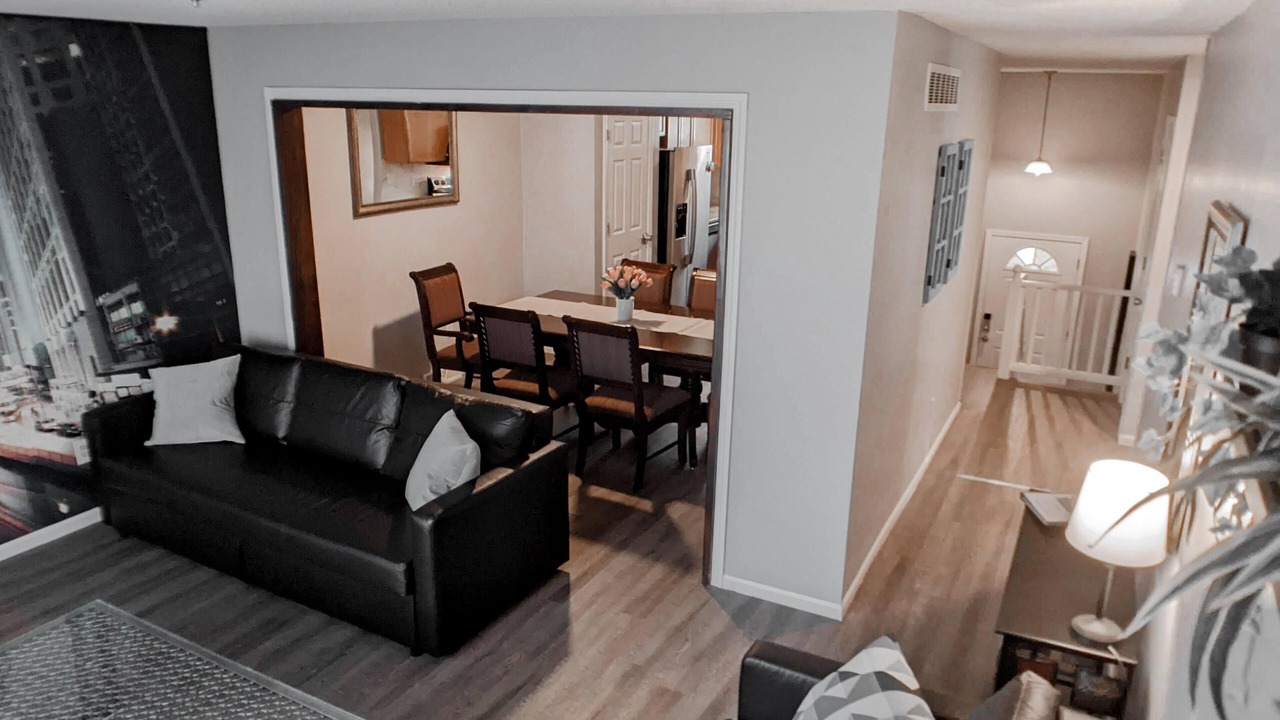 Photo of Livingroom in Overland Park