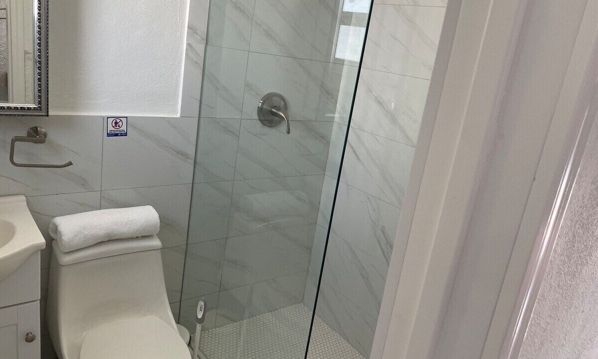 Photo of Bathroom in Lauderdale-by-the-Sea