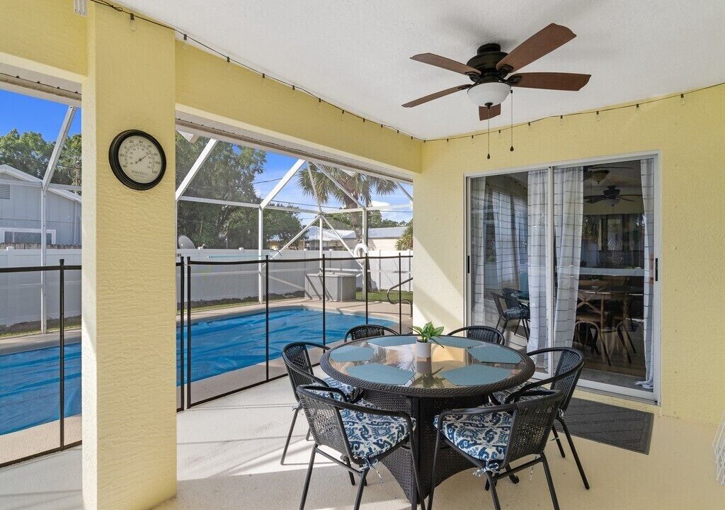 Photo of Outdoor in Sebastian Highlands