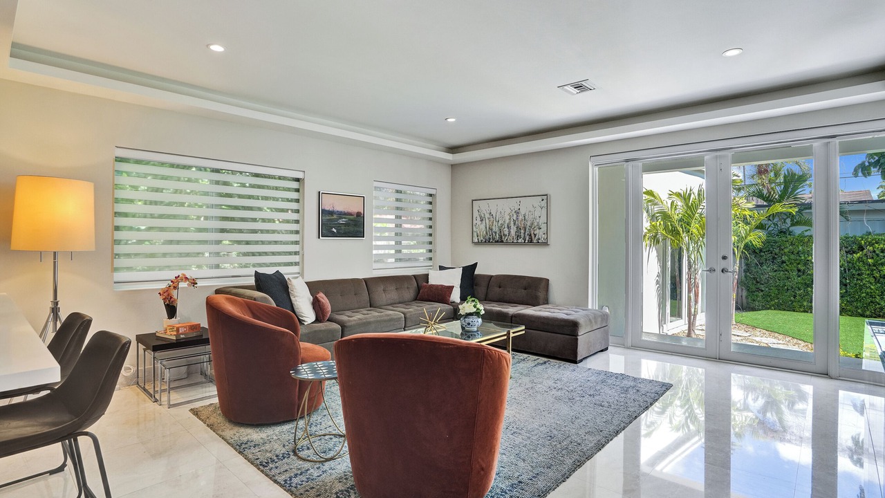 Photo of Livingroom in Coral Way