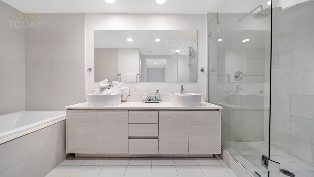 Photo of Bathroom in Hallandale Beach