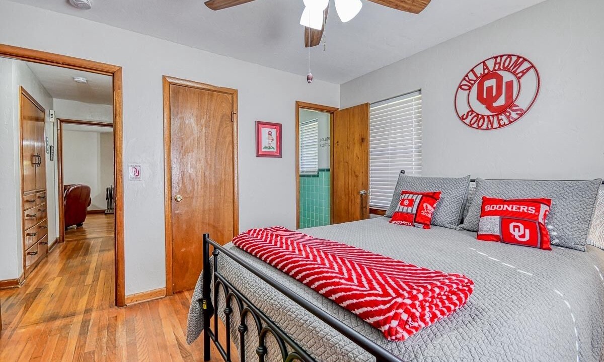 Photo of Bedroom in Norman