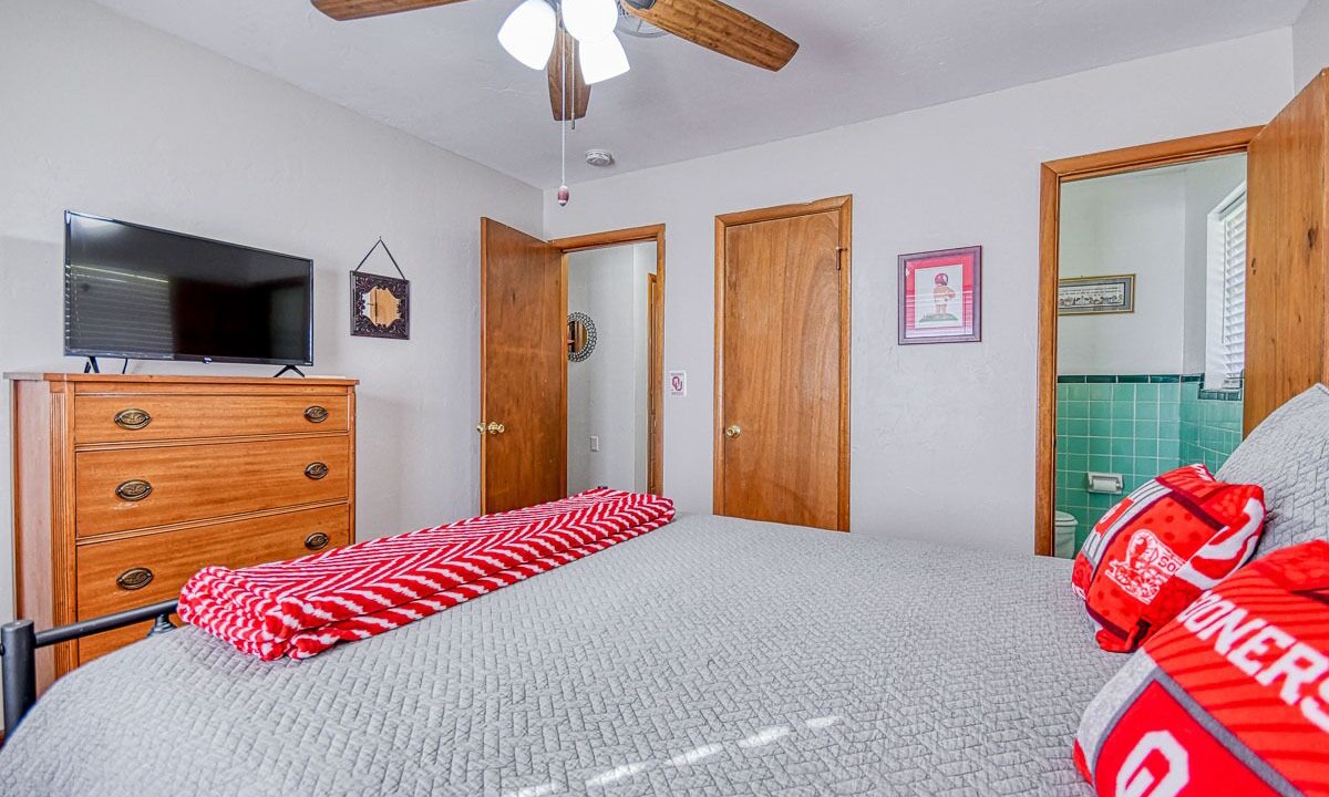 Photo of Bedroom in Norman