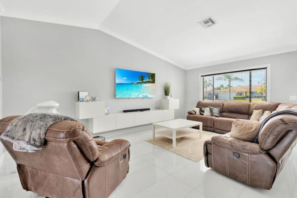 Photo of Livingroom in Sandalfoot Cove