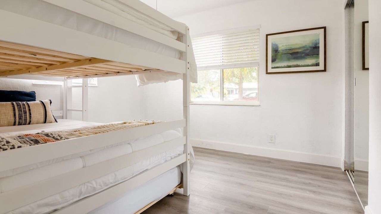 Photo of Bedroom in Hallandale Beach