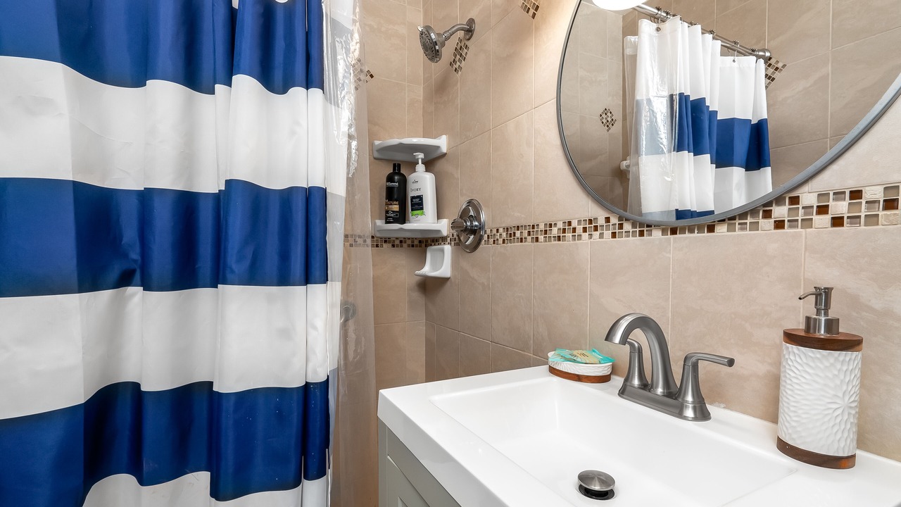 Photo of Bathroom in Hallandale Beach