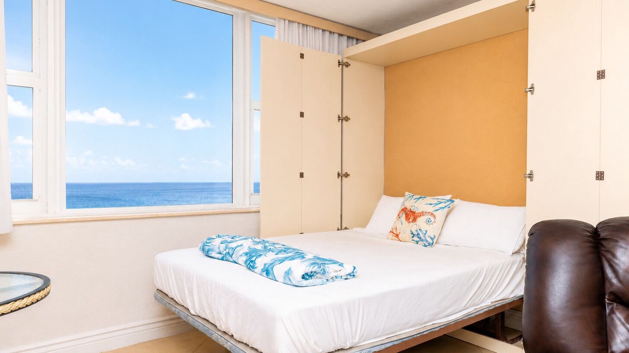 Photo of Bedroom in Galt Mile