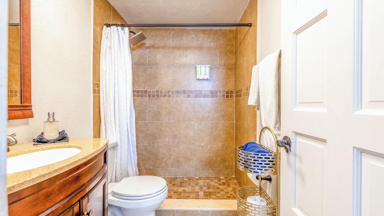 Photo of Bathroom in Galt Mile