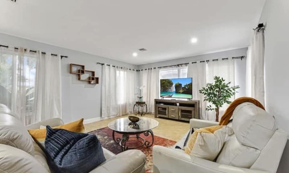 Photo of Bedroom in Highland Garden