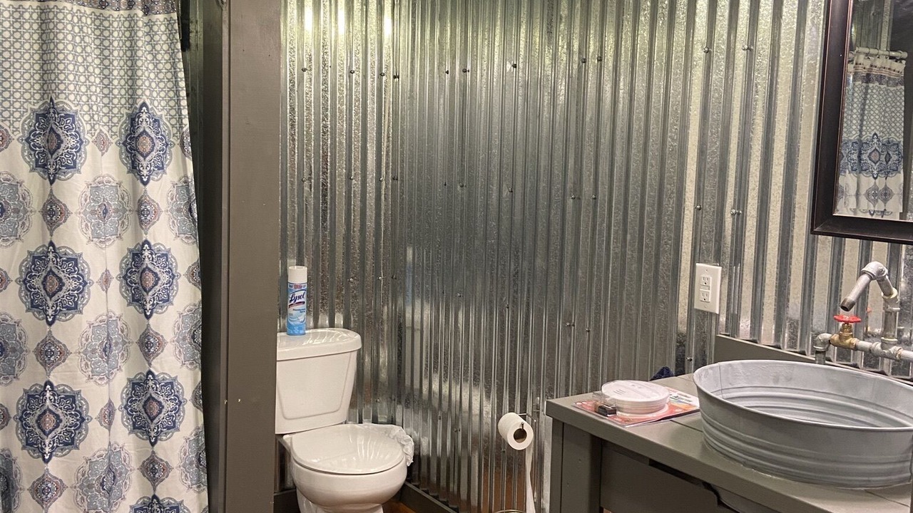 Photo of Bathroom in Hondo