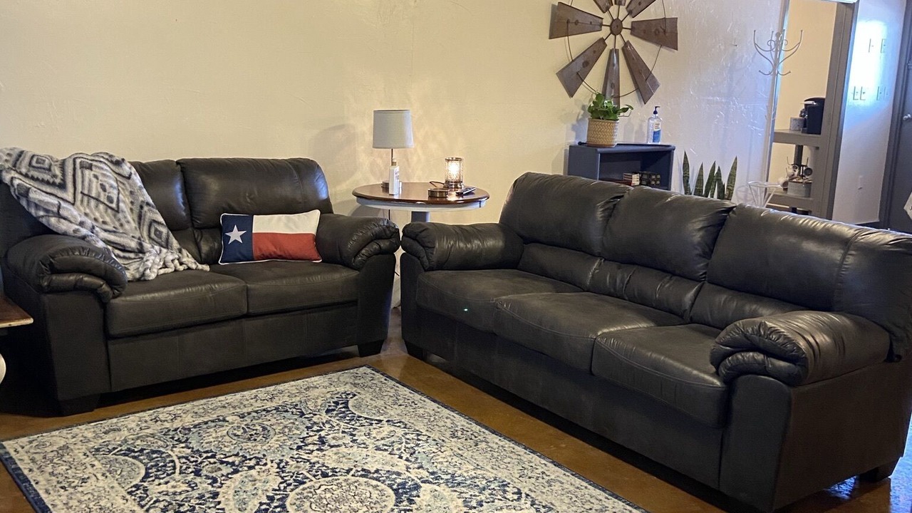 Photo of Livingroom in Hondo