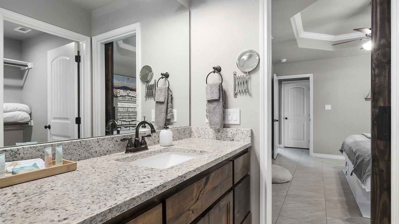 Photo of Bathroom in Canyon Lake