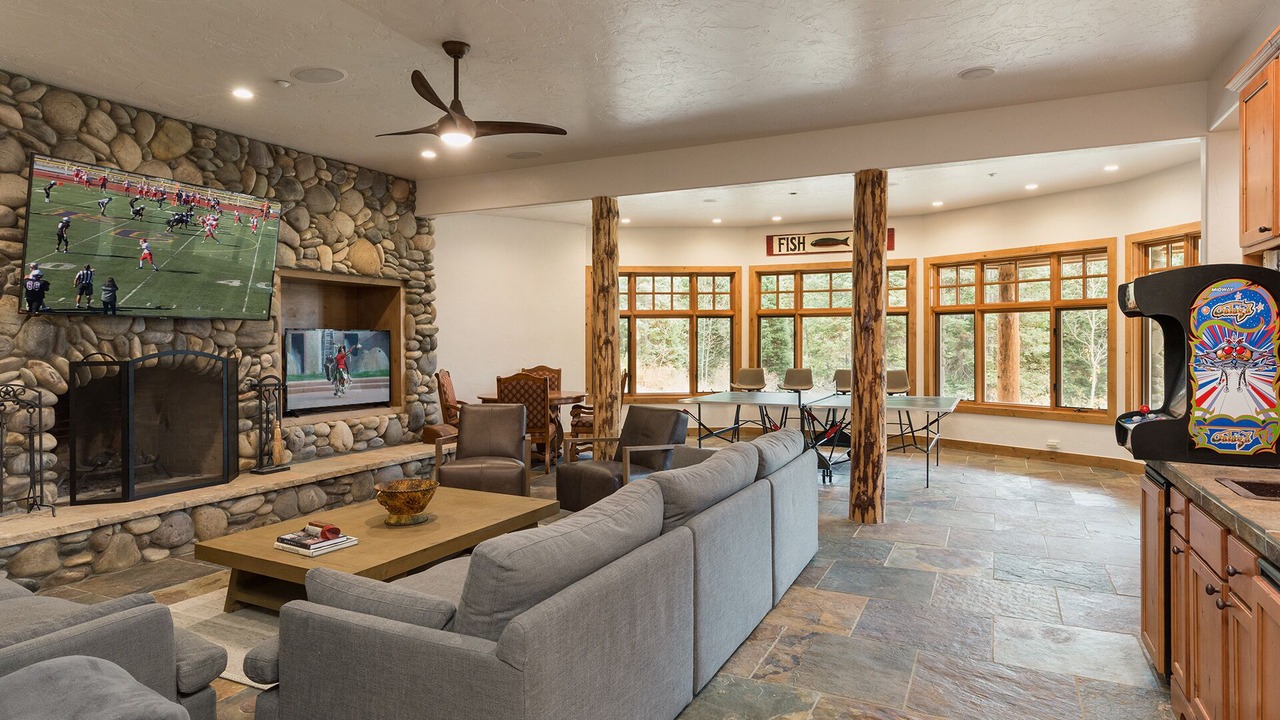 Photo of Livingroom in Purgatory