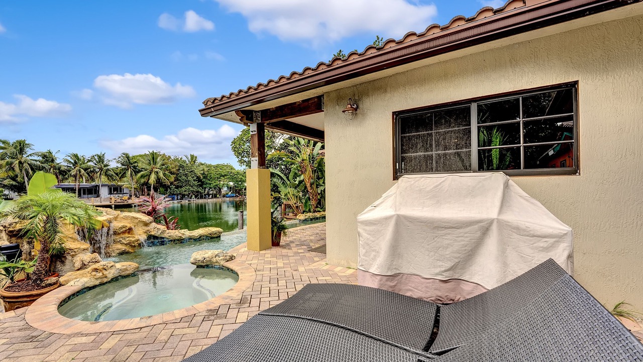 Photo of Outdoor in Poinsettia Heights