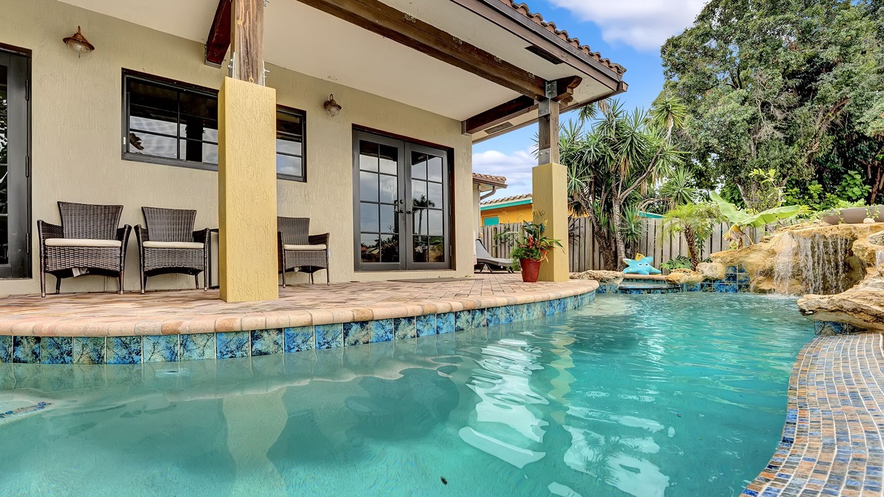 Photo of Outdoor in Poinsettia Heights