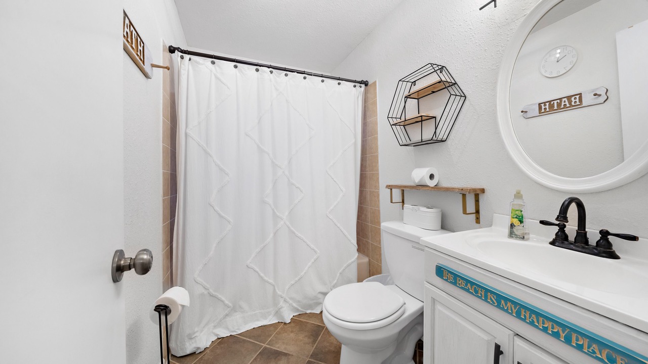 Photo of Bathroom in Galveston