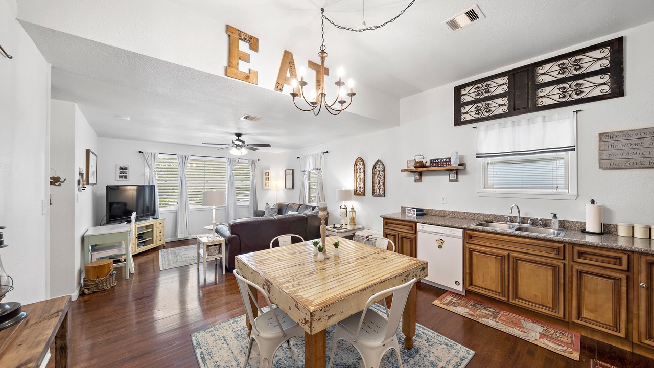 Photo of Livingroom in Galveston