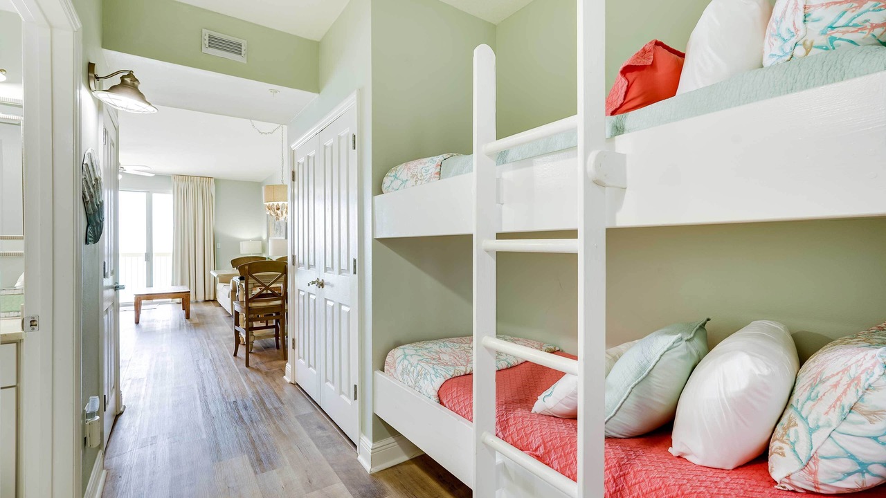 Photo of Bedroom in Miramar Beach