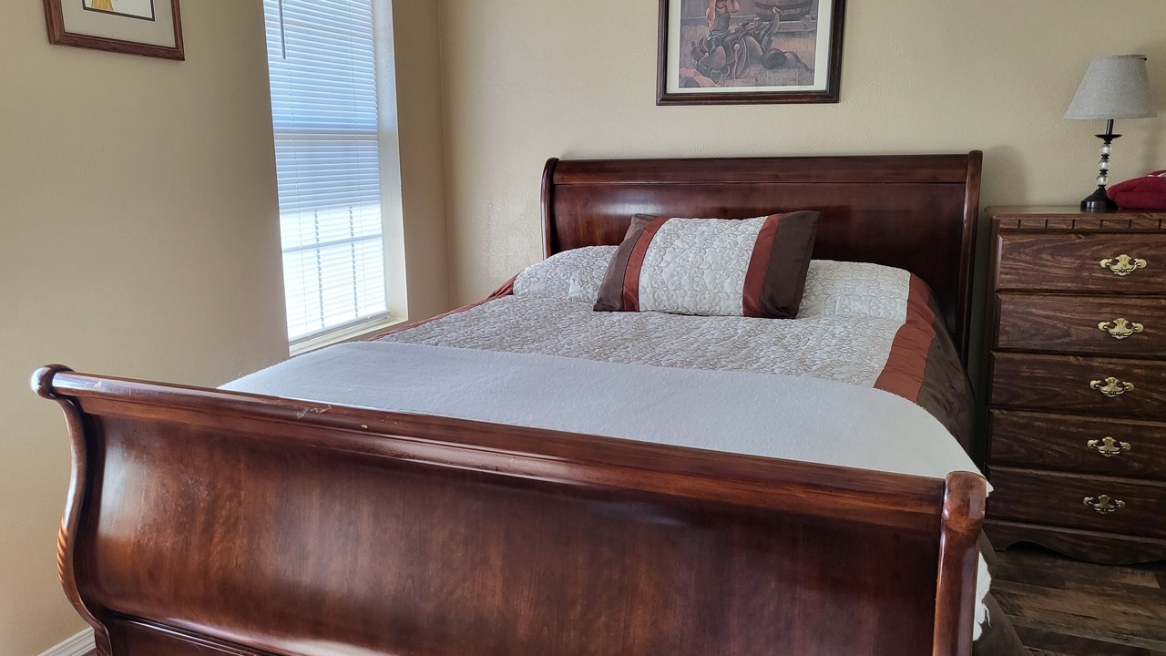 Photo of Bedroom in Truth or Consequences