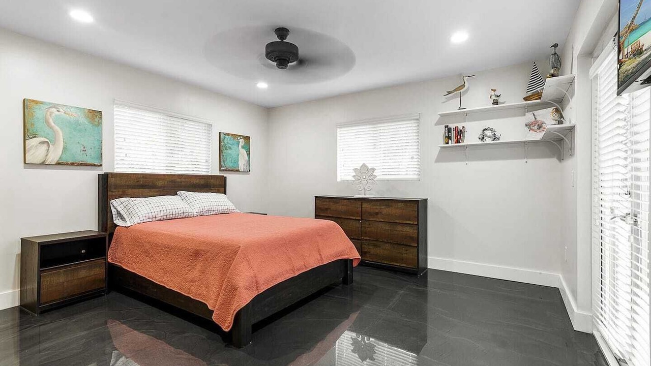 Photo of Bedroom in Pompano Beach