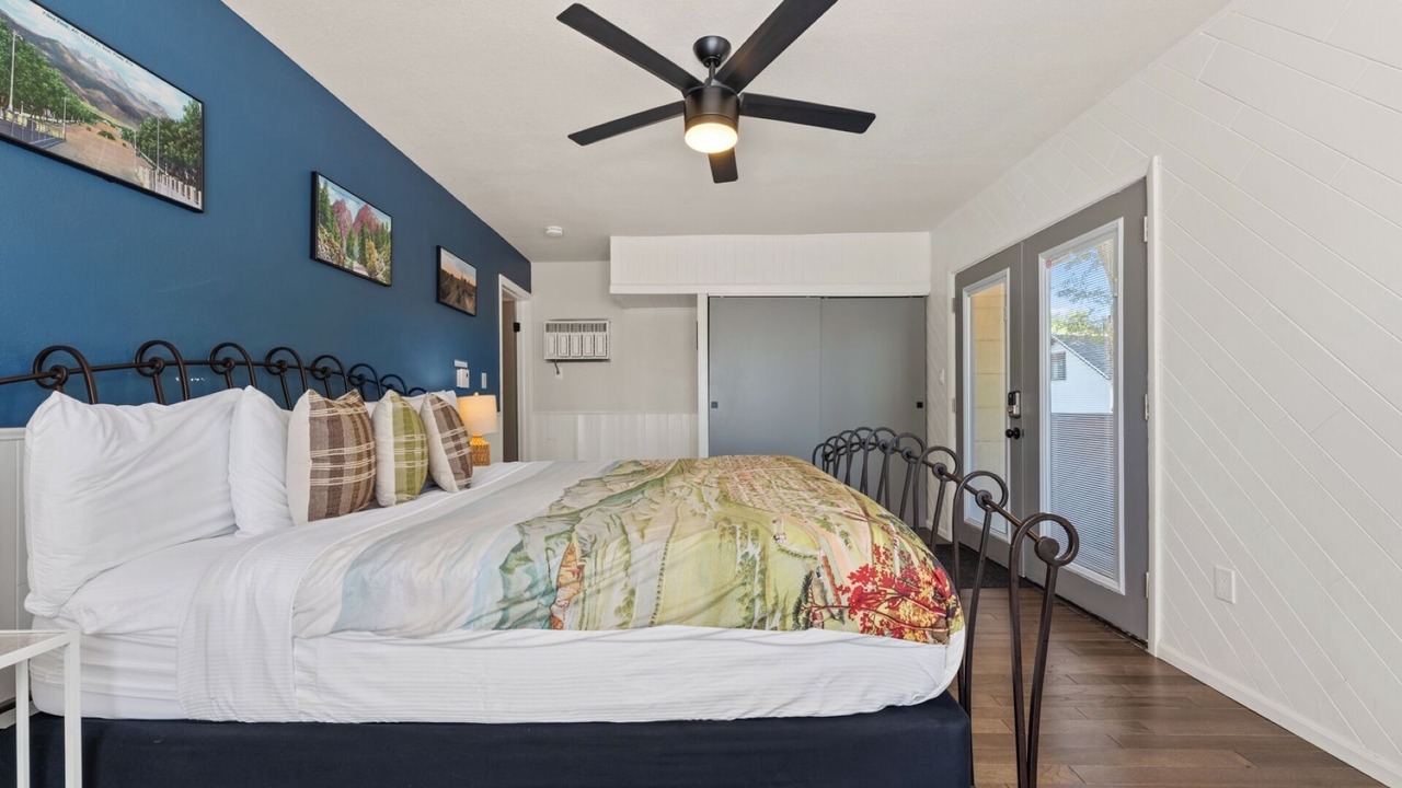 Photo of Bedroom in Central Colorado Springs