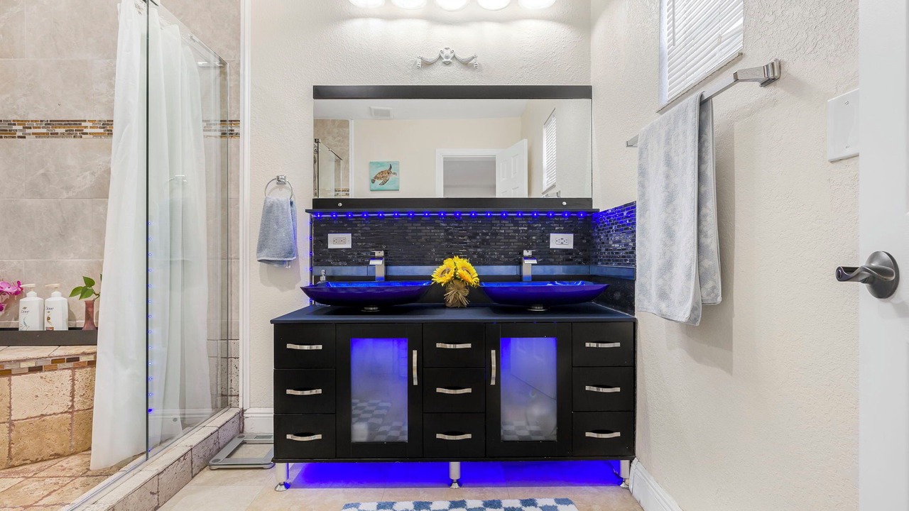 Photo of Bathroom in Riverland Village