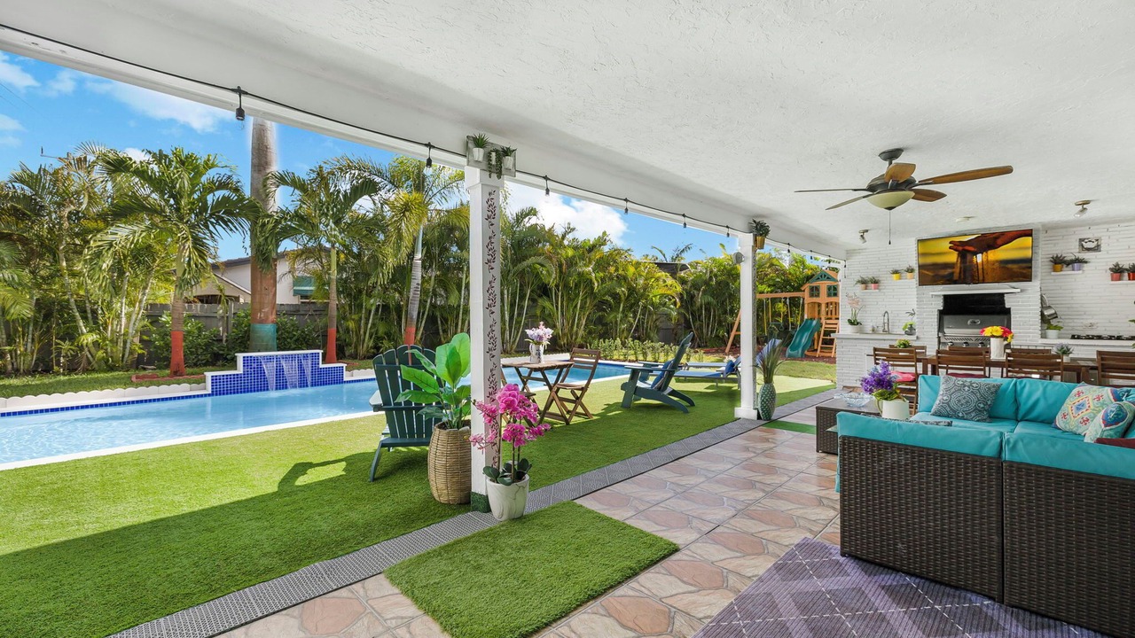 Photo of Outdoor in Riverland Village