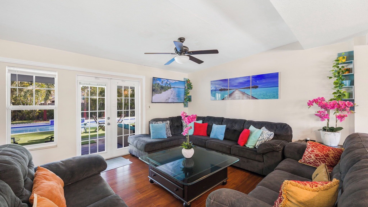 Photo of Livingroom in Riverland Village