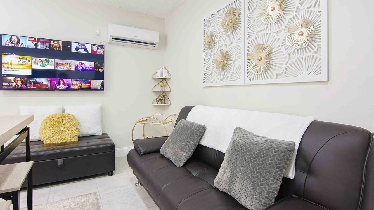Photo of Livingroom in Hollywood
