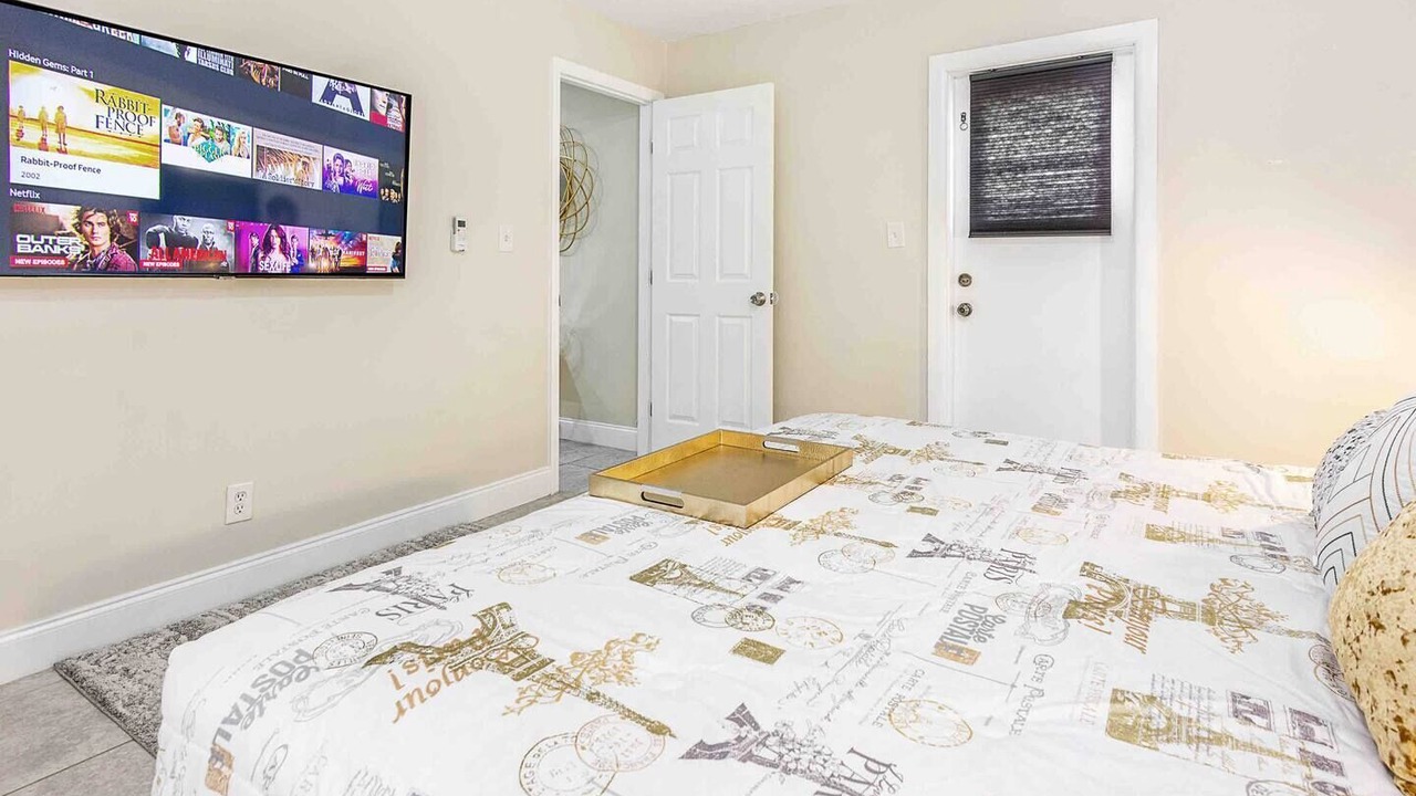 Photo of Bedroom in Hollywood
