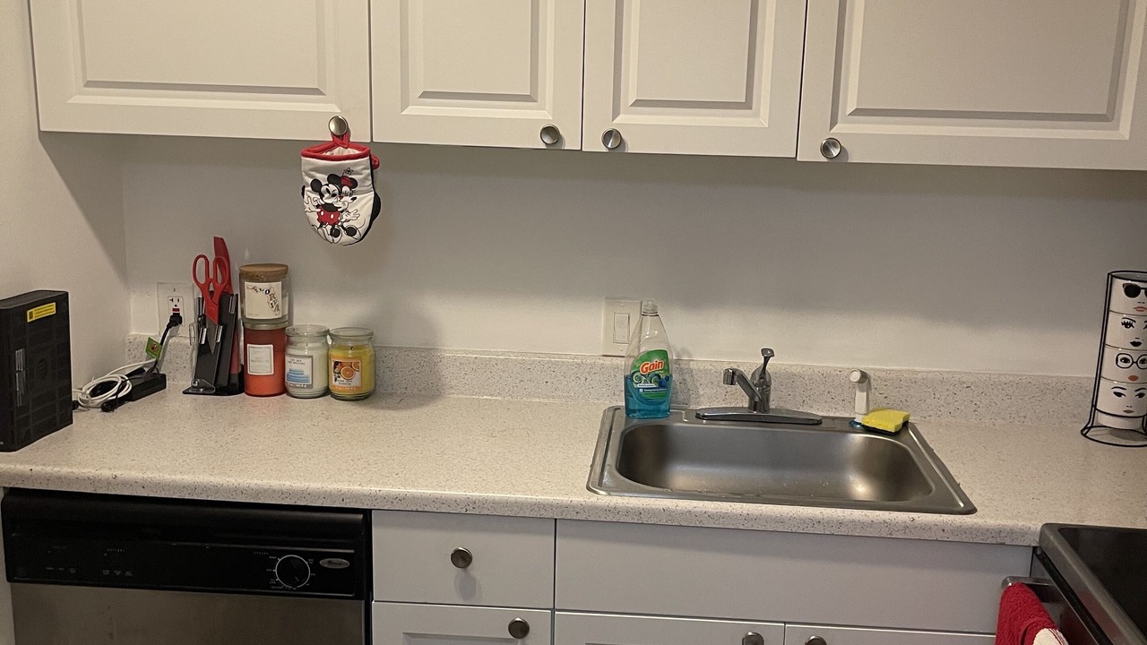 Photo of Kitchen in Lauderdale Lakes