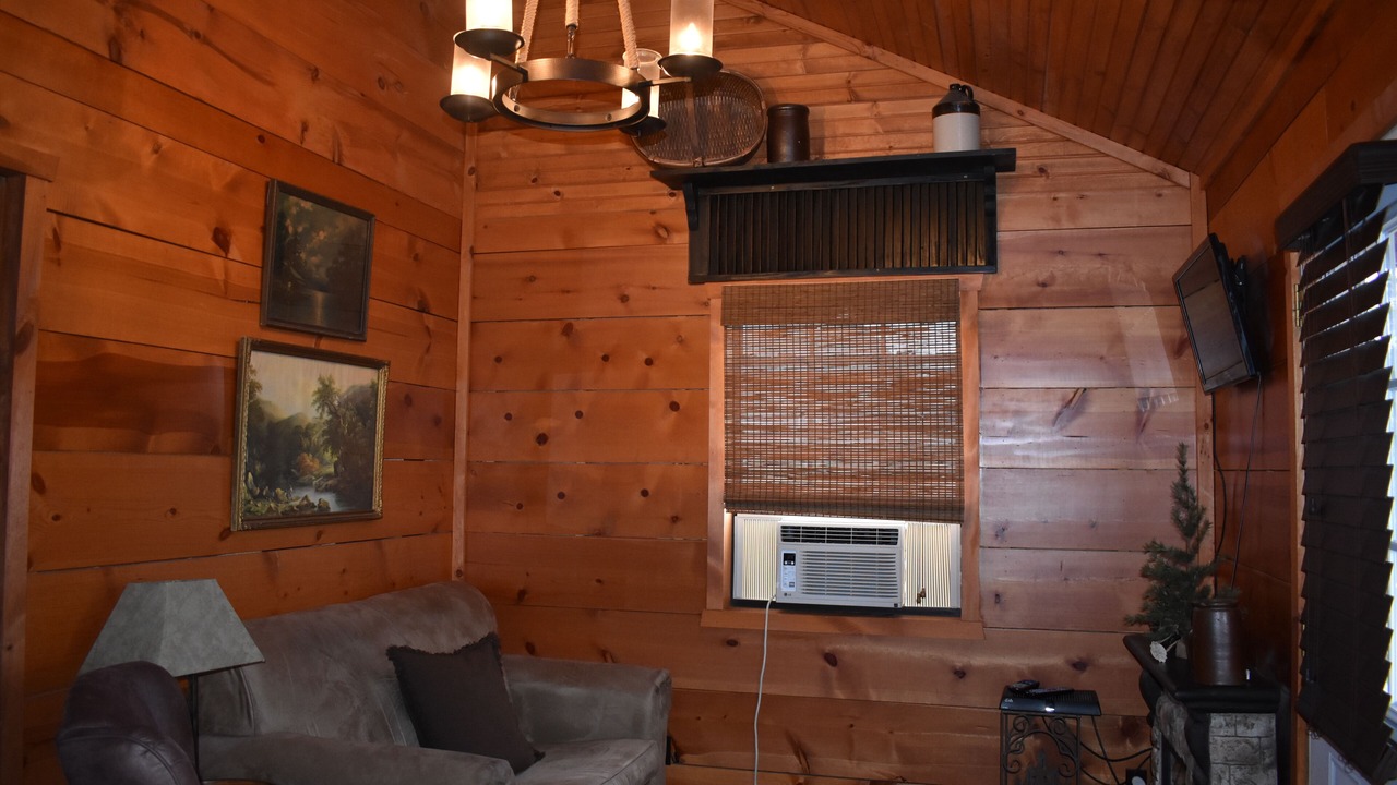 Photo of Livingroom in Walnut Shade