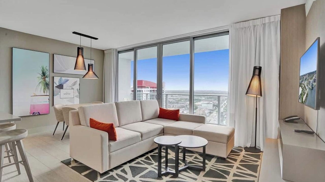Photo of Livingroom in Hollywood South Central Beach