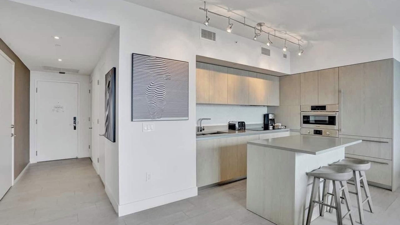 Photo of Kitchen in Hollywood South Central Beach