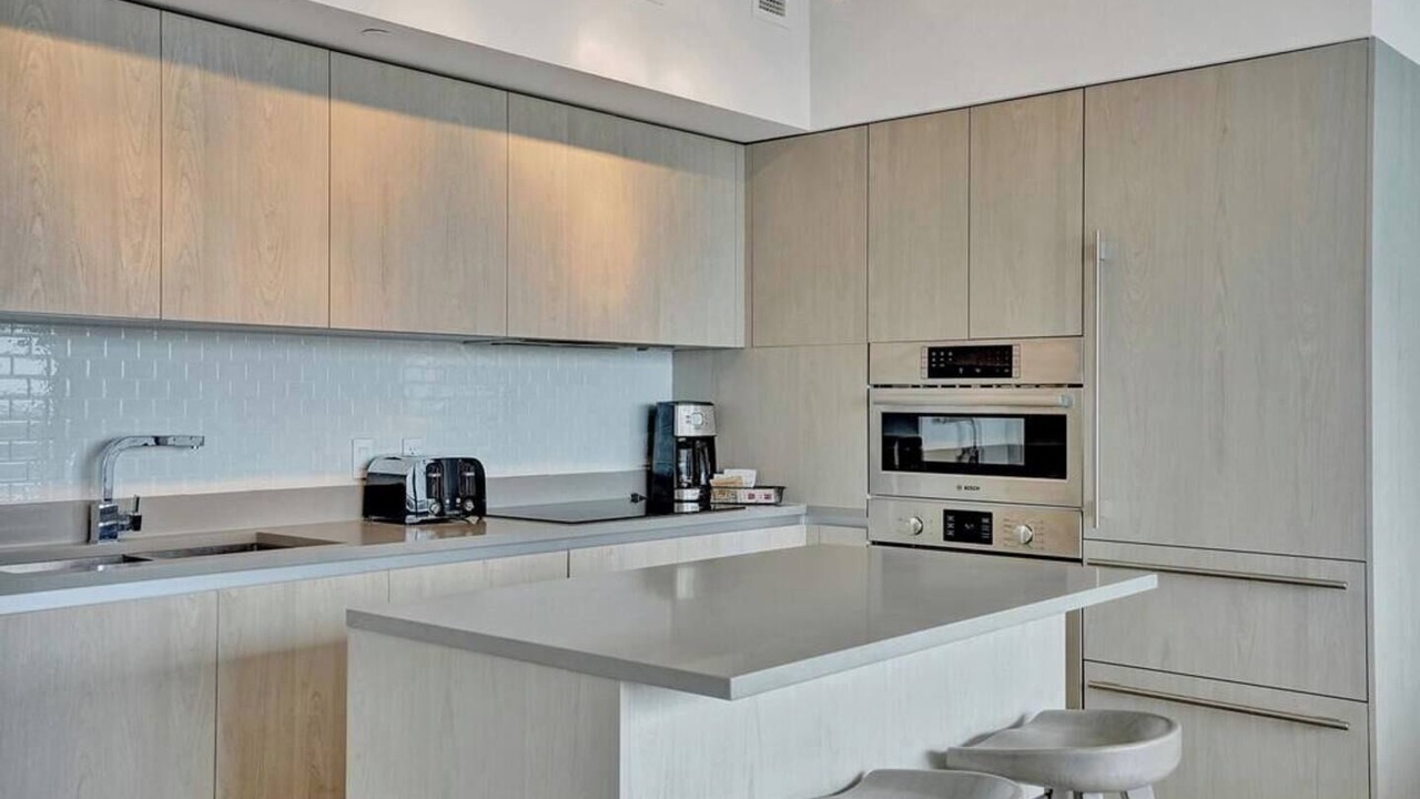 Photo of Kitchen in Hollywood South Central Beach