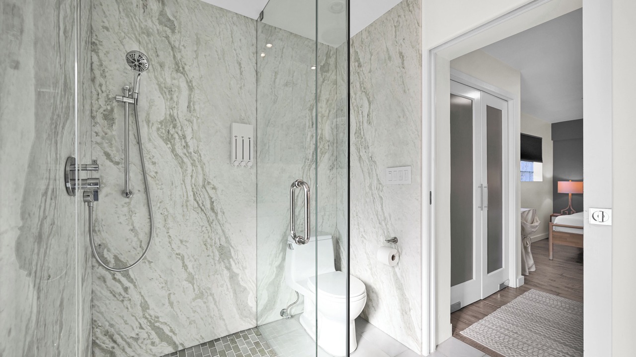 Photo of Bathroom in North Andrews Gardens