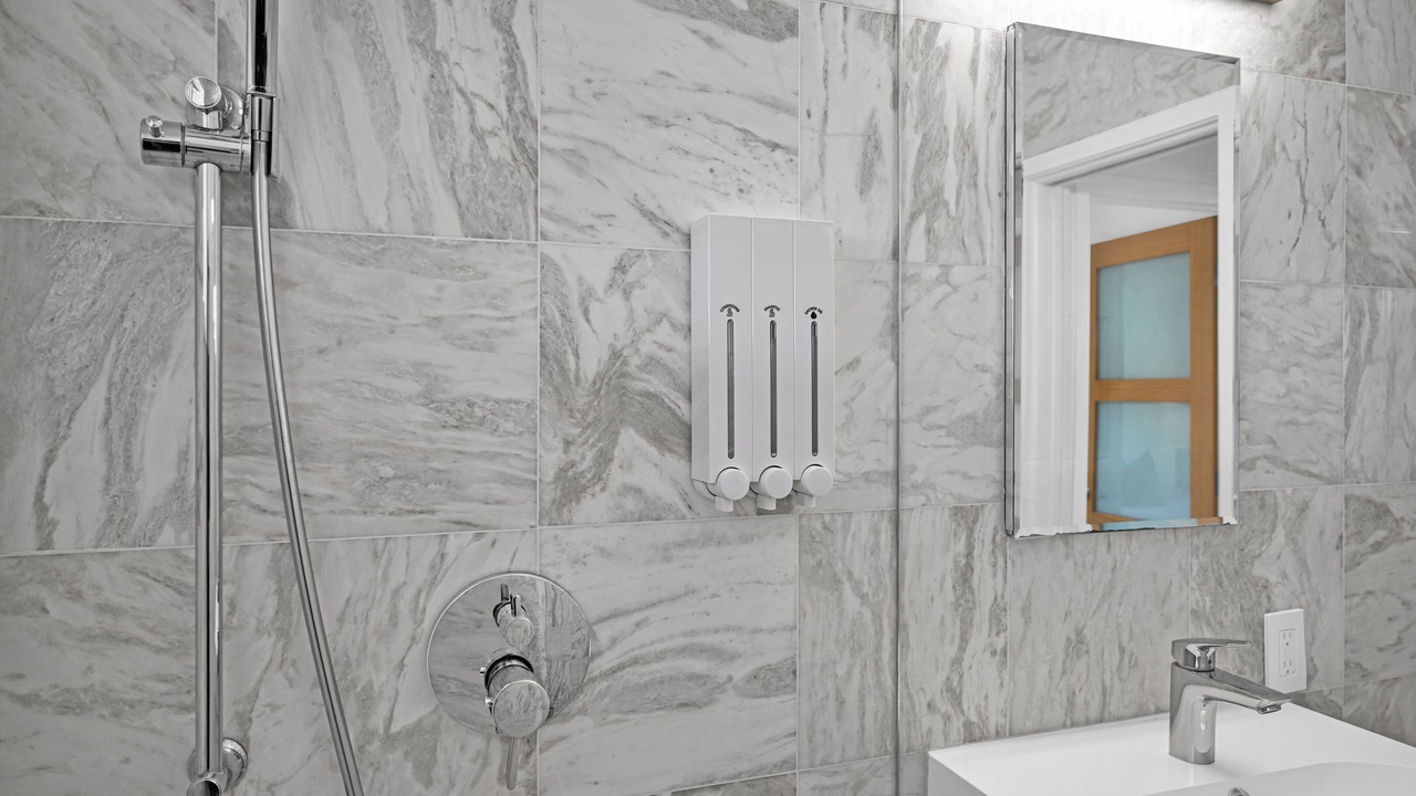 Photo of Bathroom in North Andrews Gardens