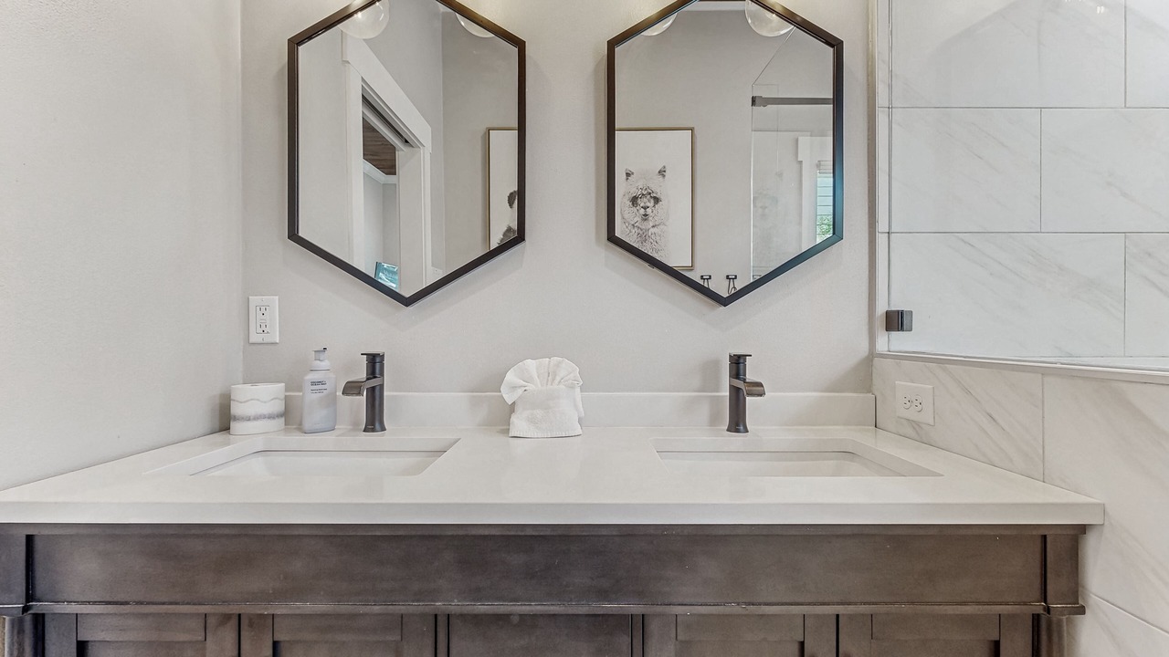 Photo of Bathroom in Galveston