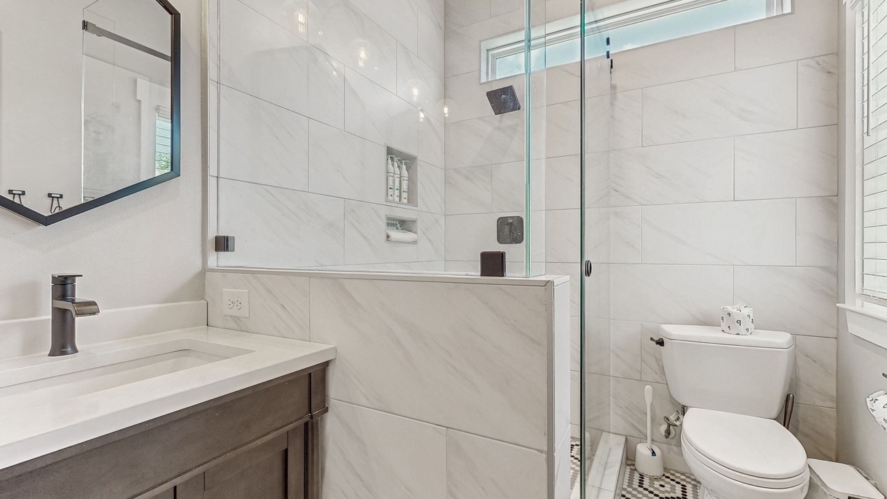 Photo of Bathroom in Galveston