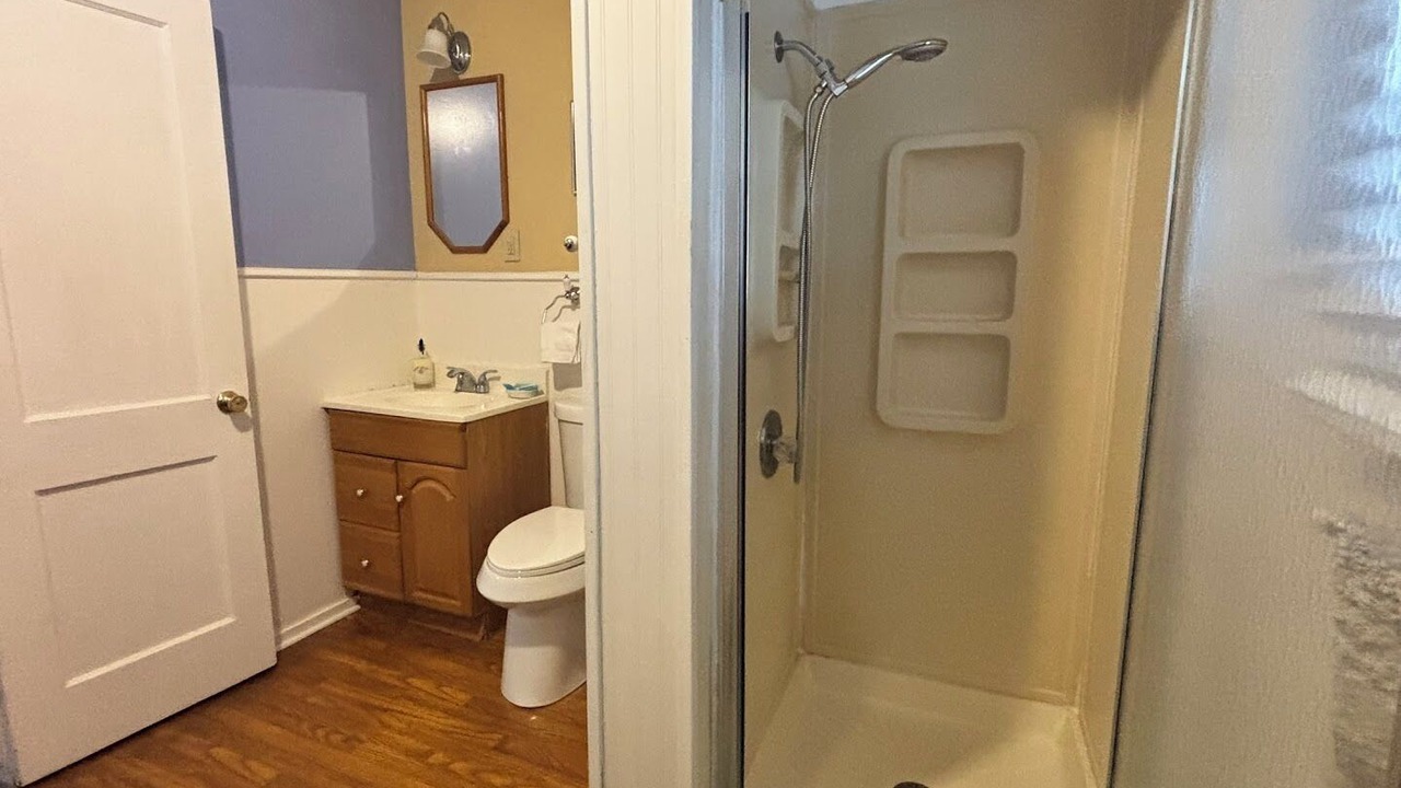 Photo of Bathroom in Kingsland