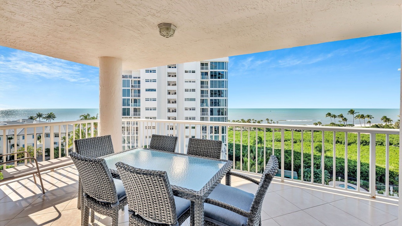 Photo of Outdoor in Park Shore