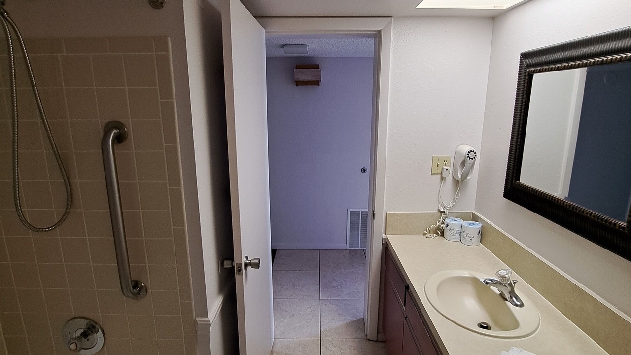 Photo of Bathroom in Seacoast Shores