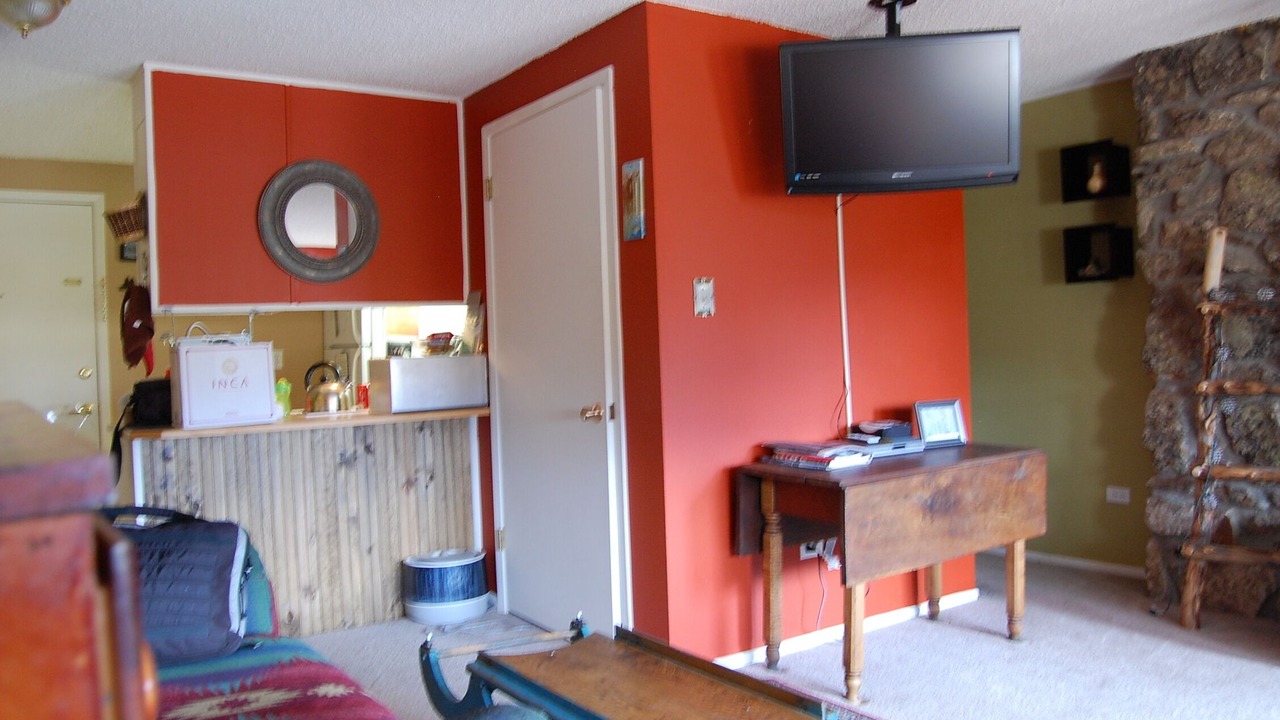 Photo of Livingroom in Twin Lakes